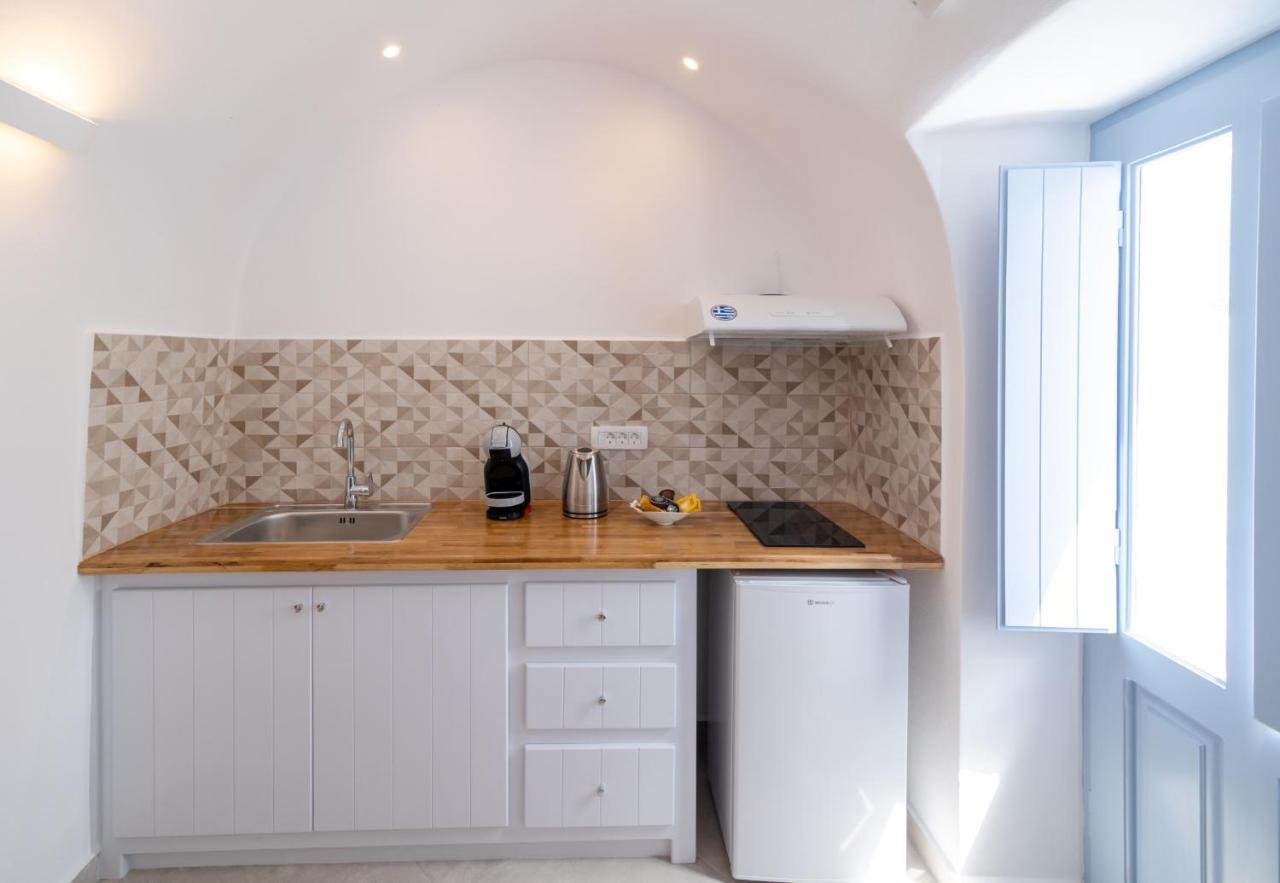 Sunborn Oia Suites Экстерьер фото