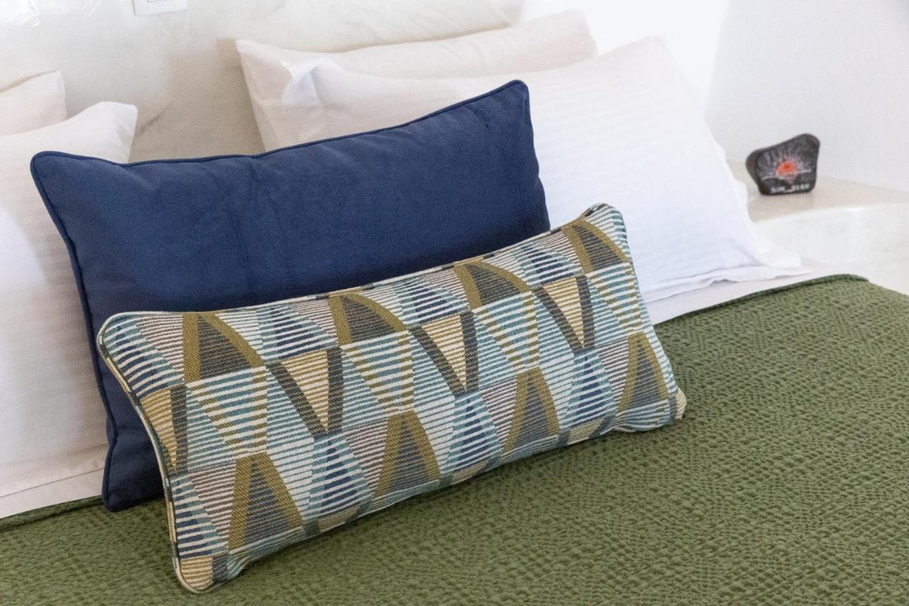 Sunborn Oia Suites Экстерьер фото